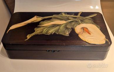 Cristina Guanziroli - Elegante scatola in legno