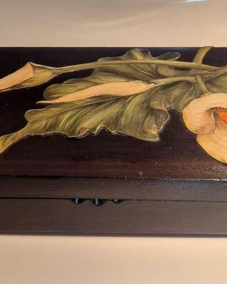Cristina Guanziroli - Elegante scatola in legno