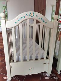 Lettino in legno