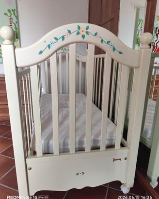 Lettino in legno