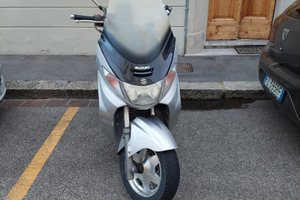 Suzuki Burgman 250 AN