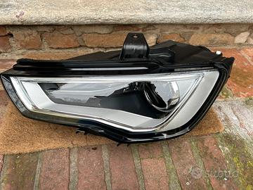 Faro bi xenon led Audi A3 8v 2012-2016 NUOVO