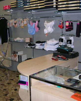 Arredamento per negozio