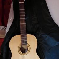 Chitarra classica con accordatore