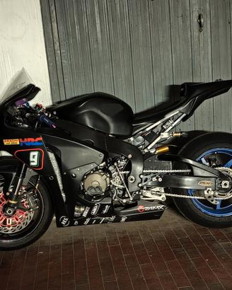 CBR1000 RR pronto pista (targato ) 