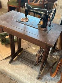 Mobile macchina da cucire vintage