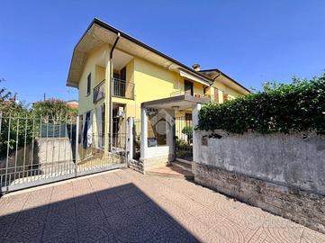 3 LOCALI A BRESCIA