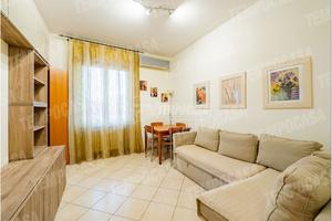 LUMINOSO BILOCALE PIANO ALTO CON BALCONE