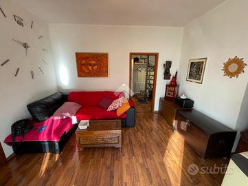 CASA SEMINDIPENDENTE A RIVA DEL GARDA