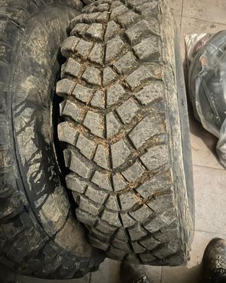 gomme 235/85r16 (33)