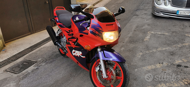 Moto bella e piacevole da guidare