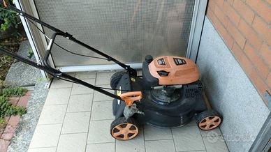 tagliaerba a benzina