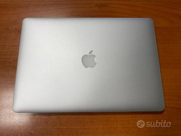 MacBook Pro 15" Retina (Mid 2015) i7 / 16GB / 512G