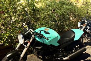 Ducati Monster Dark 600 anno 2000