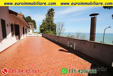 Villa semi indipendente con vista mozzafiato