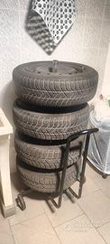4 Cerchi 15" + Gomme + Portaruote (pari al nuovo)