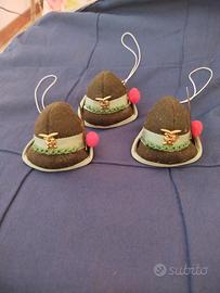 ciondolo cappello alpino in tessuto