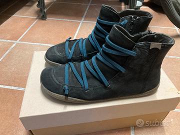 SCARPE CAMPER PEU