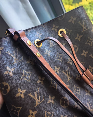 Clicca per vedere la tua borsa a secchiello prefer