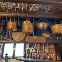 Pentolame in rame da arredamento