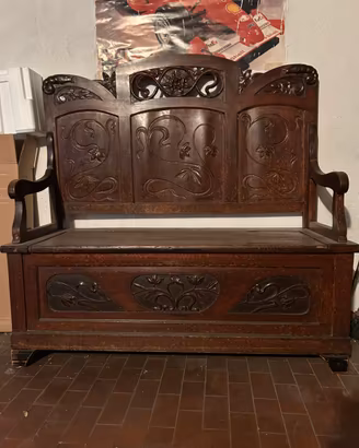 Cassapanca in legno