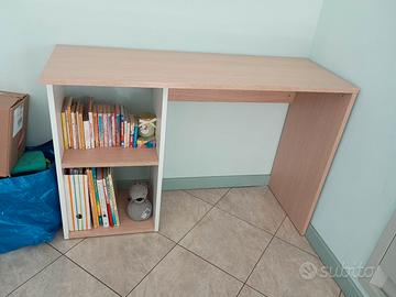 Scrivania Compatta con Libreria Integrata