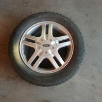 cerchi in lega con gomme invernali  Ford Fusion 