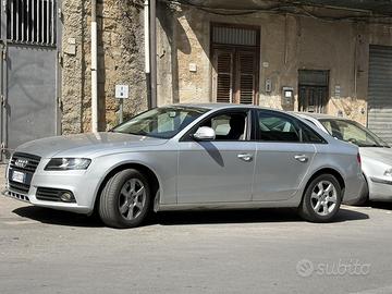 AUDI A 4