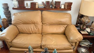 Divano e 2 poltrone pelle Frau modello Poppy