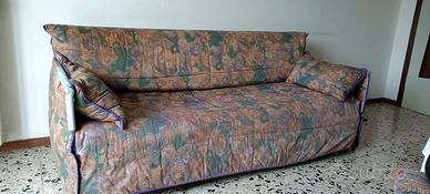 Divano 4 posti trasformabile in letto