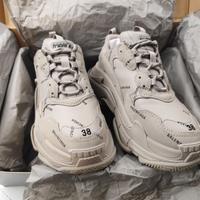 BALENCIAGA  Triple S sneaker