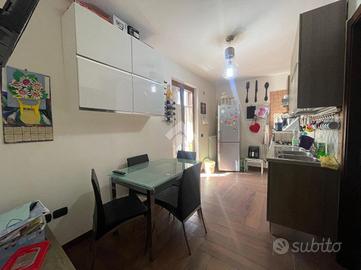 3 LOCALI A MARANO DI NAPOLI