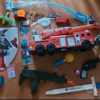 Giochi di vario tipo tra cui Hot Wheels e Avengers