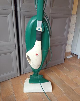 aspirapolvere folletto 