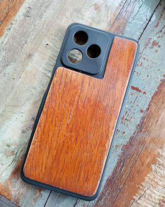 Cover in legno artigianale per smartphone