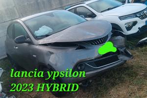 LANCIA YPSILON INCIDENTATA SINISTRATA MONDIALCARS 