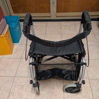 Deambulatore per interno/esterno