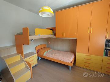 Camera da letto giovanile modulare con unità ponte