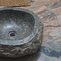 lavandino in pietra 