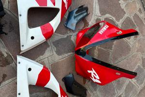 Carene Vetroresina Yamaha R1 anno 2000