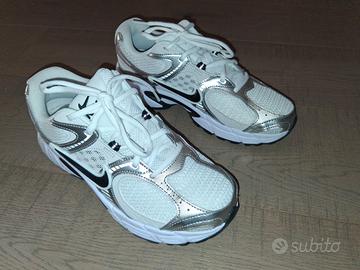 Nike Initiator Bianche e Argento - Taglia 42.5