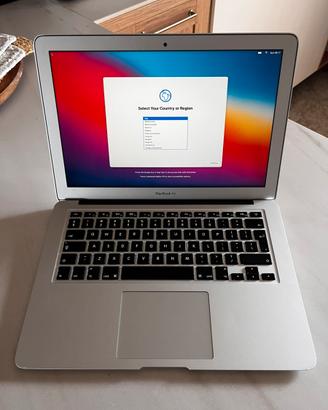 Apple MacBook Air 13” 2015 A1466 - 4GB RAM