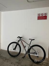 Bici MOUNTAINBIKE KROSS