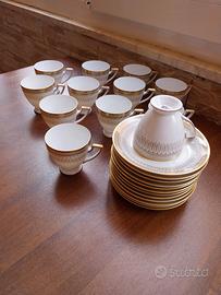 Servizio caffè da 12 in porcellana. 