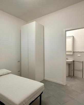 Camera con bagno privato