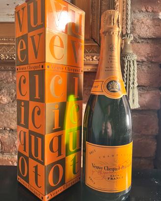 Champagne Veuve Clicquot Brut con astuccio