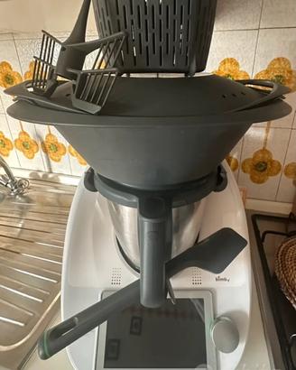 Bimby TM6 completo di accessori