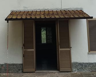 Tettoia in legno 