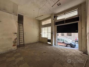 NEGOZIO A MARANO DI NAPOLI