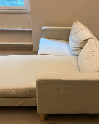 Divano a due piazze con chaise longue